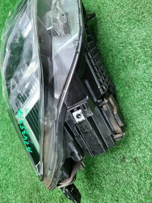 Фара правая Chery Tiggo 8 Pro (21-24) LED