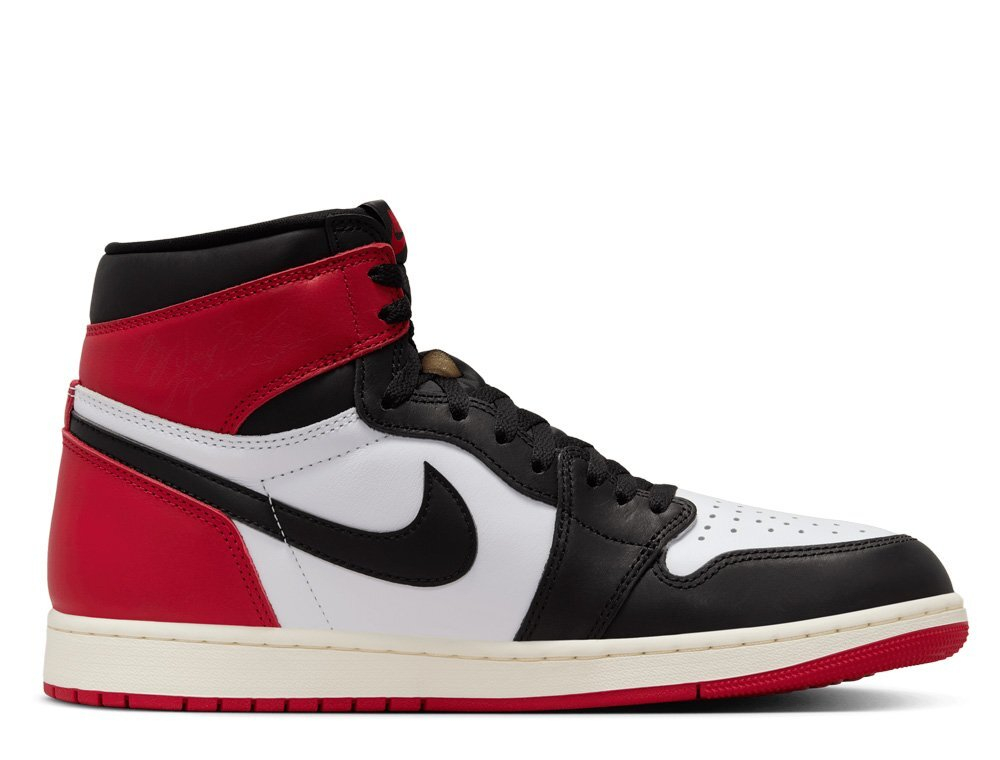 Баскетбольные кроссовки  Air Jordan 1 Retro High OG "Black Toe Reimagined"