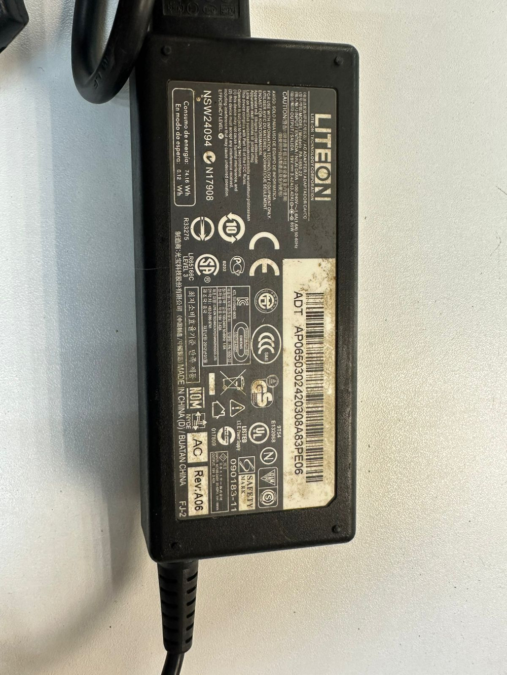 Сетевой блок питания LETEON 19v 3.4A