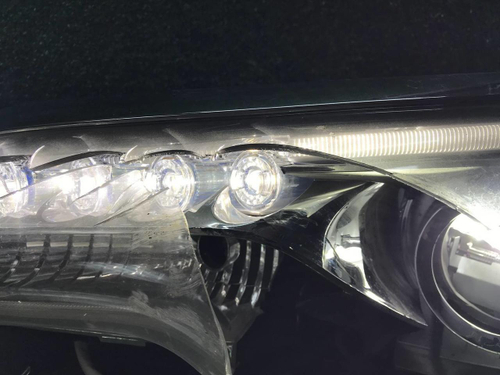 Битая Фара левая Toyota Fortuner 2 (2015-2020) LED