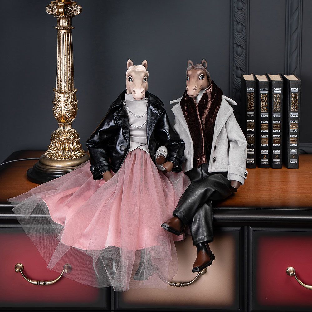 Кукла интерьерная коллекционная Конь Мистер Льюис