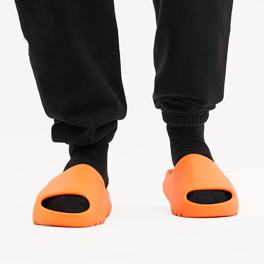 YEEZY SLIDE "ENFLAME ORANGE"