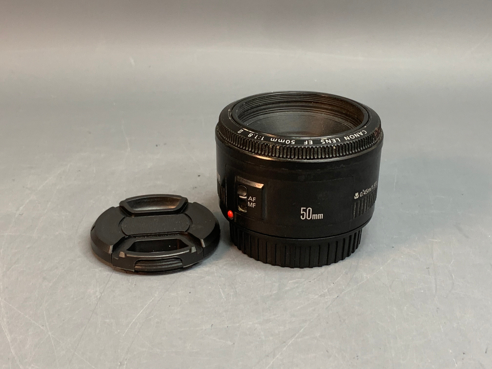 Canon 50 mm 1.8 II, внутри пыль