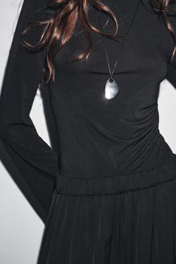 ZARA ФУТБОЛКА С ДЛИННЫМИ РУКАВАМИ И СБОРКАМИ, ЧЕРНЫЙ