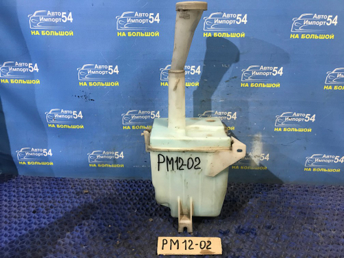 Бачок омывателя NISSAN LIBERTY 1999