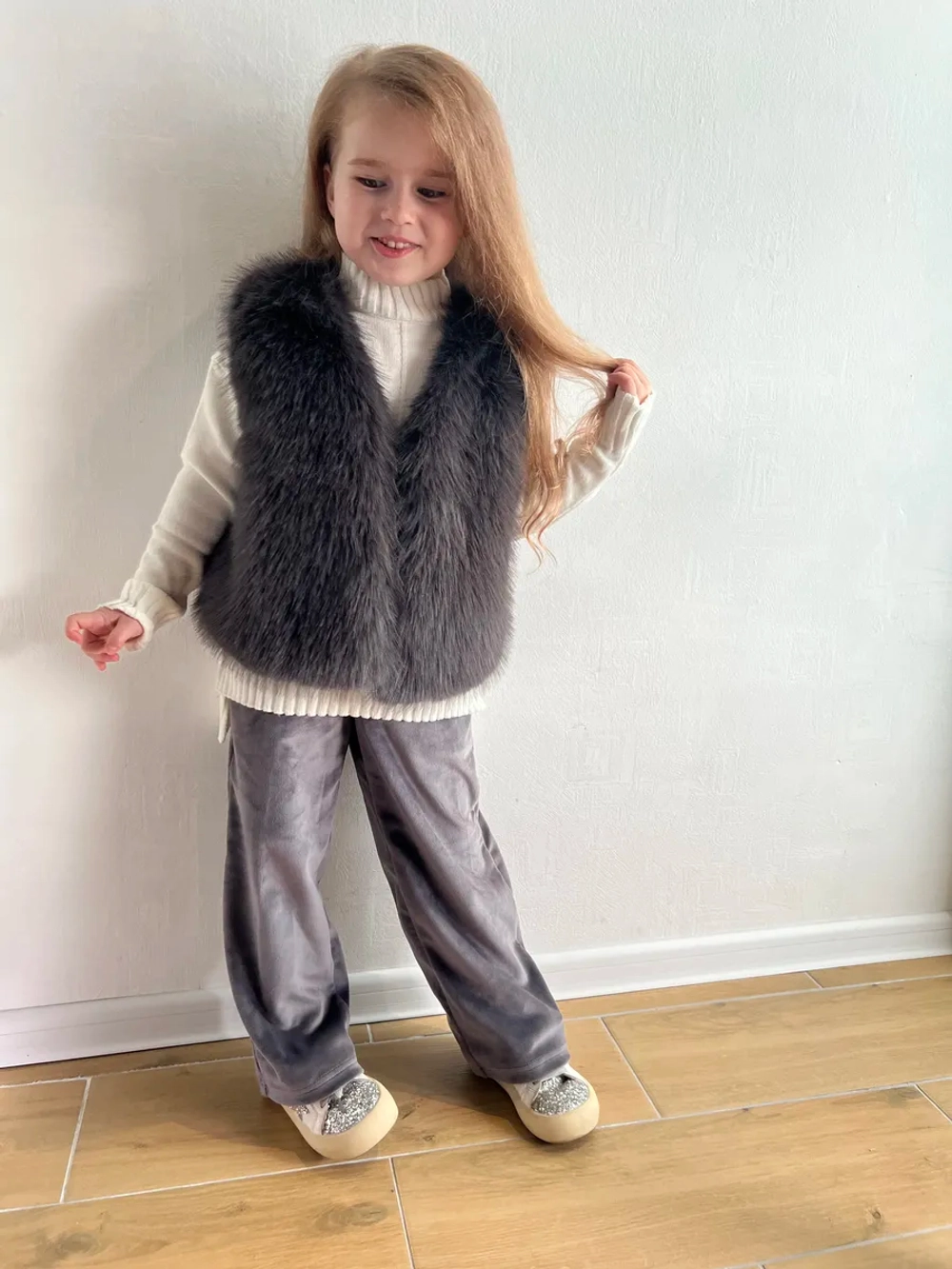 Жилет из искусственного меха