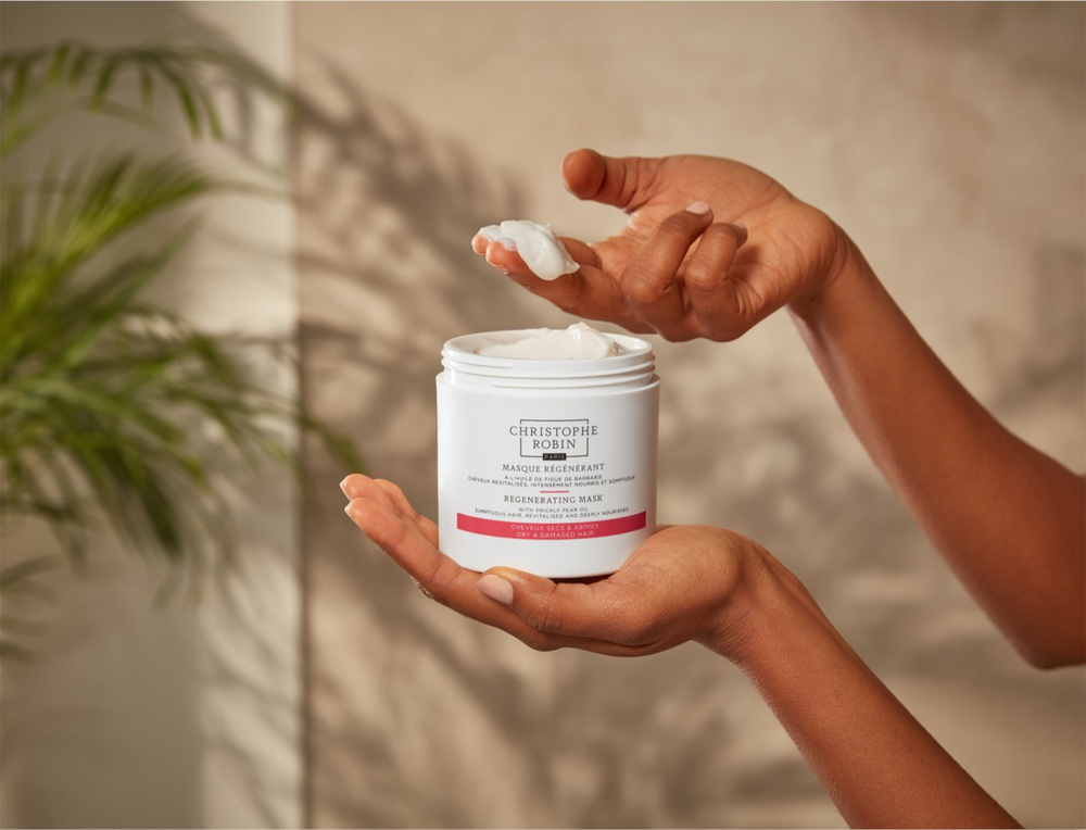 Christophe Robin Regenerating Mask with Prickly Pear Oil - восстанавливающая маска для сухих, поврежденных и химически обработанных волос /   250  ml  / GTIN 5056379590524