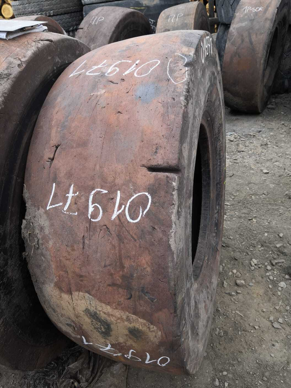 17.5R25 Bridgestone VSMS шина б/у