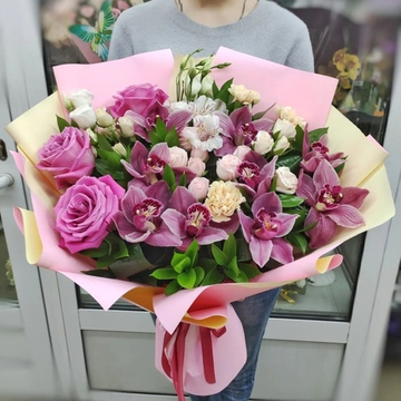 Авторский букет с орхидеями