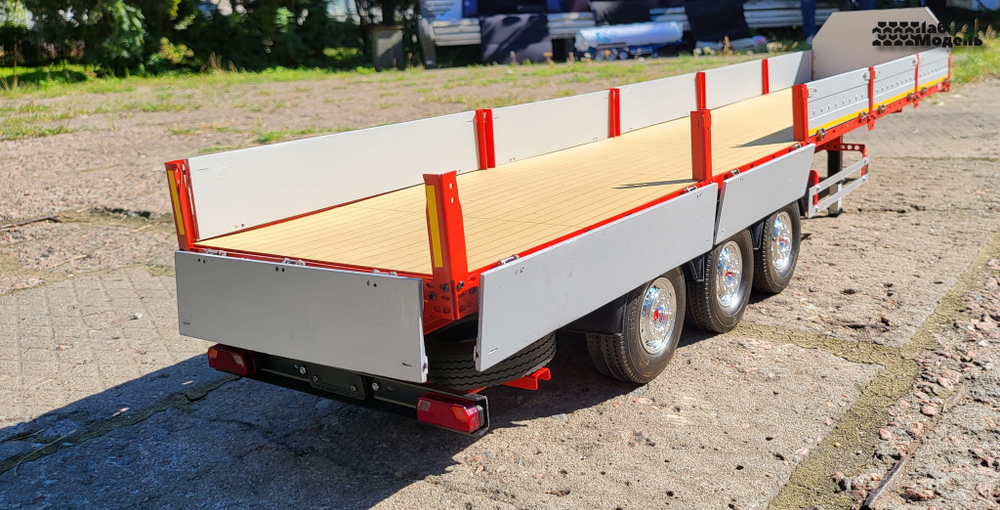 3-axle flatbed semi-trailer in scale 1/14