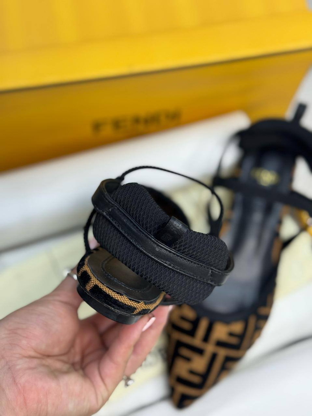Слингбэки Fendi