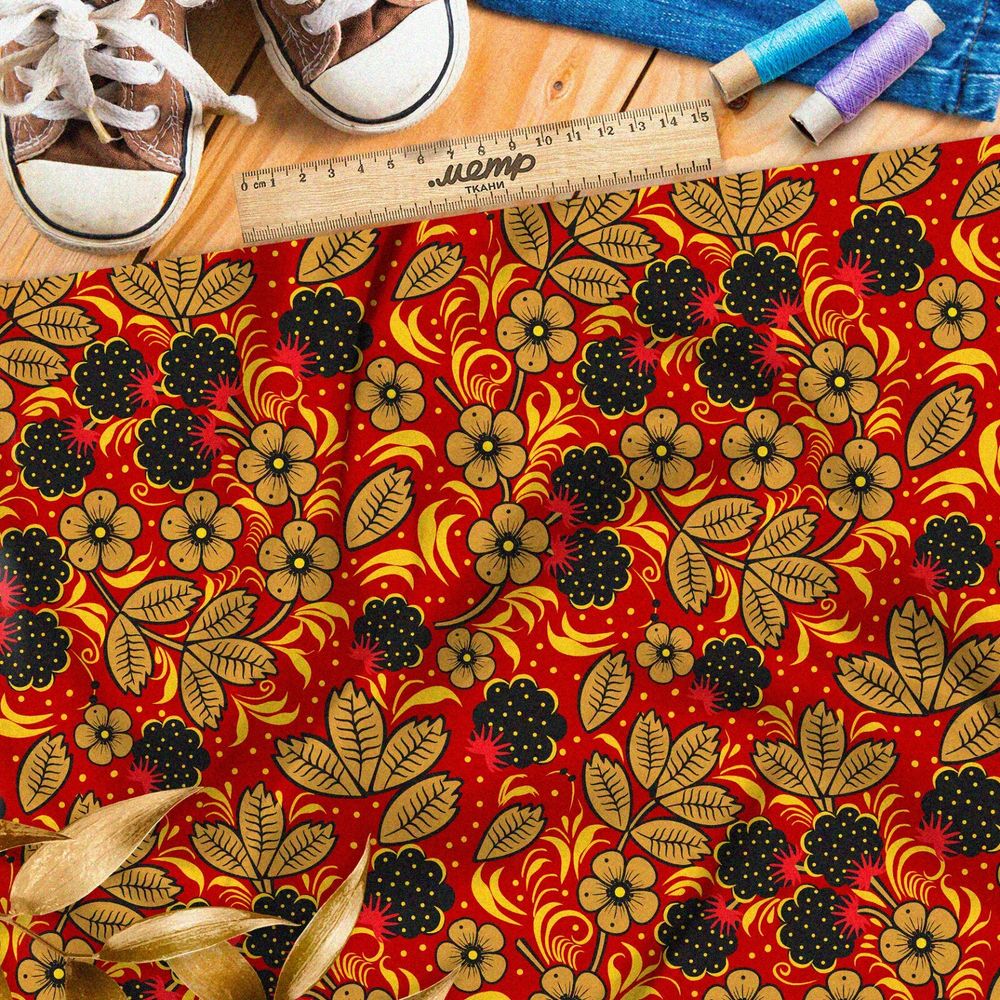Ткань оксфорд 600 хохлома с цветами и ягодами на красном ковре