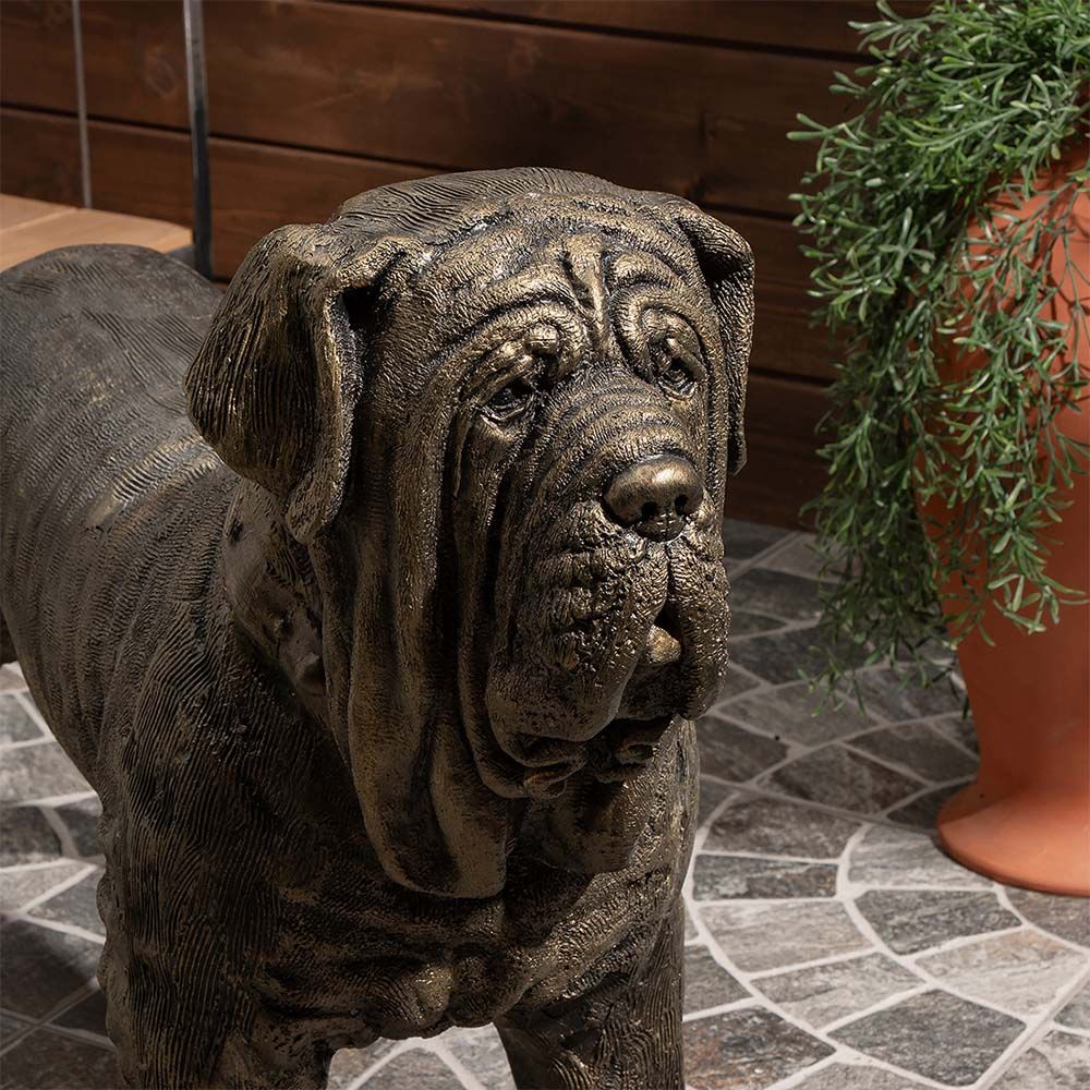 Садовая скульптура Сэр Ватсон в костюме