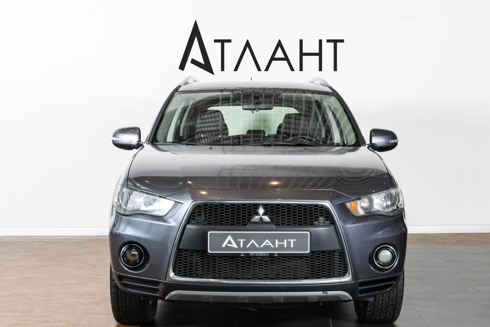 Mitsubishi Outlander, 2010 год