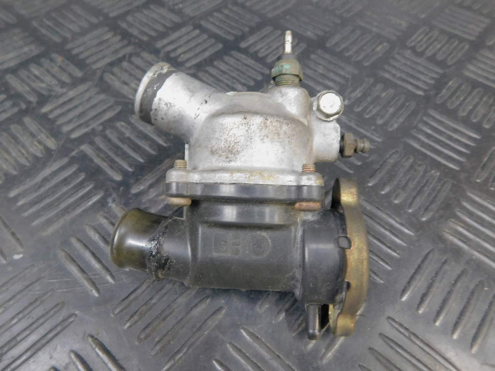 Блок термостата Kawasaki ZZR 400 98 053052