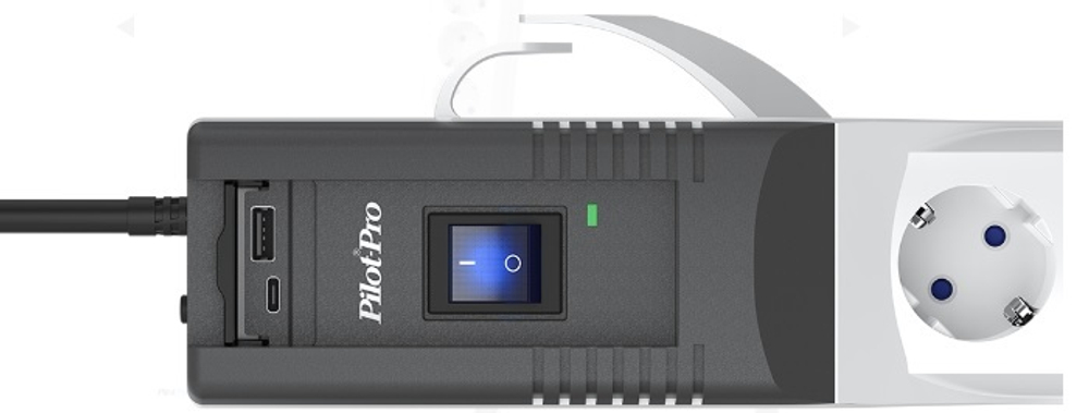 Сетевой фильтр  ZIS Pilot Pro USB 5m