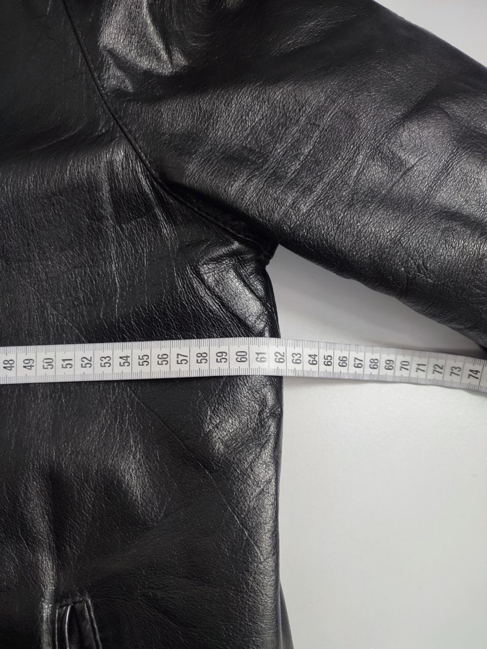 Пальто кожаное 52 размер