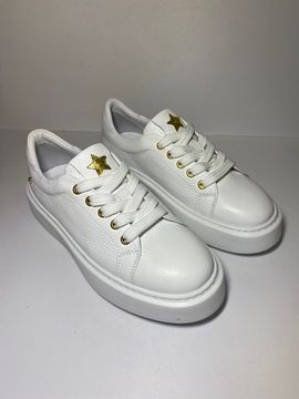 Кроссовки женские