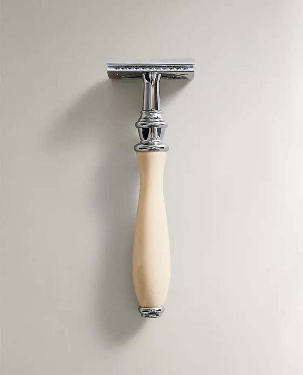 ZARA HOME БРИТВА TAYLOR OF OLD BOND STREET, ЭКРЮ