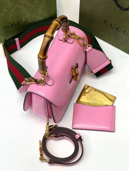 Маленькая сумка Gucci Bamboo 1947 с ручкой сверху розовый