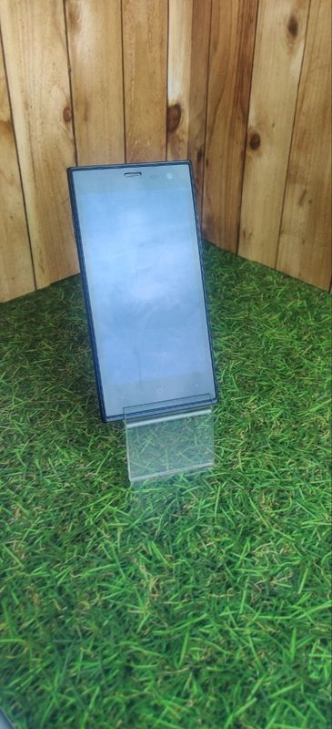 Смартфон Highscreen Zera S 1/4Gb черный (Витринный)