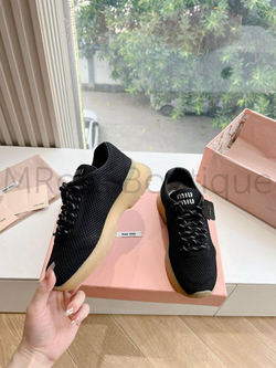 Кроссовки Miu Miu женские черные с черно-белой шнуровкой
