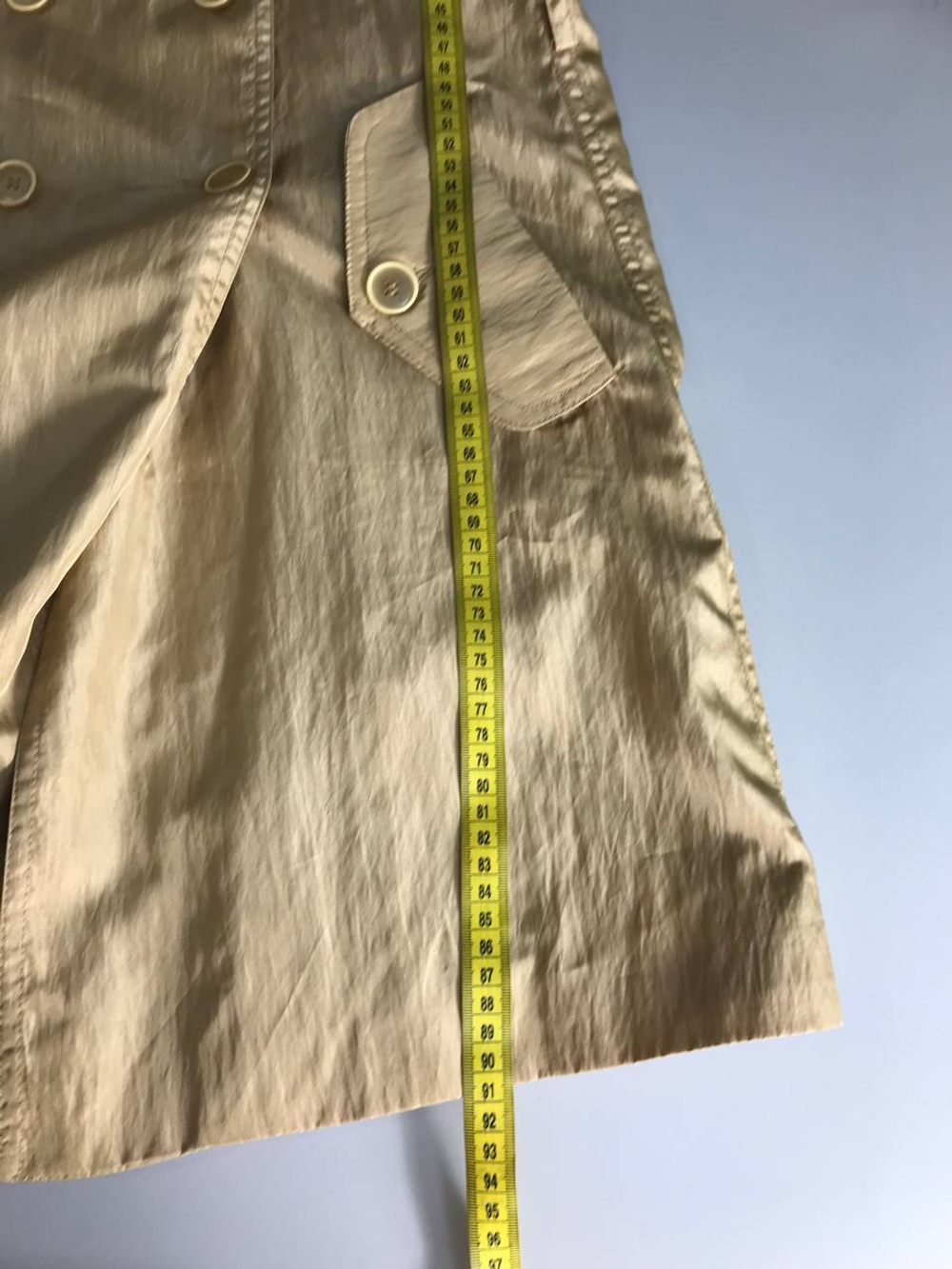 Плащ Favori модного цвета, маркировка 40, визуально на 46 размер