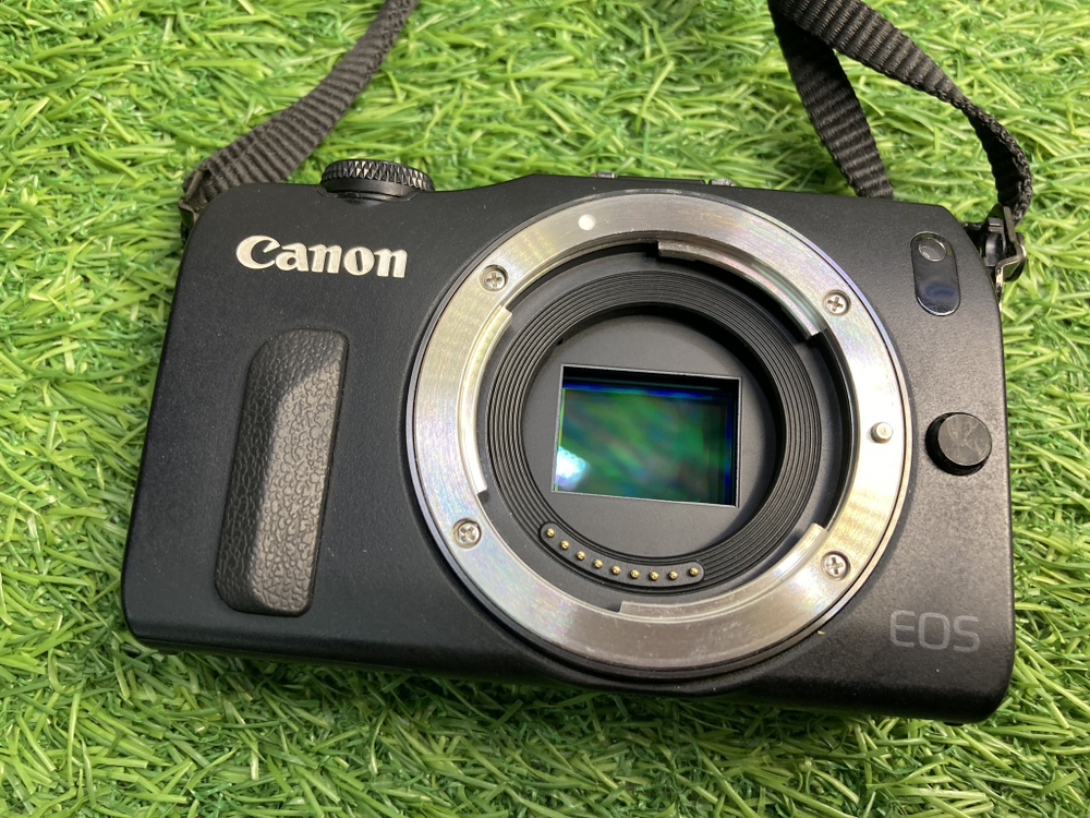 Canon EOS M Покупка/Продажа