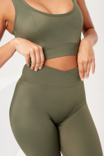 Топ с резинкой под грудью