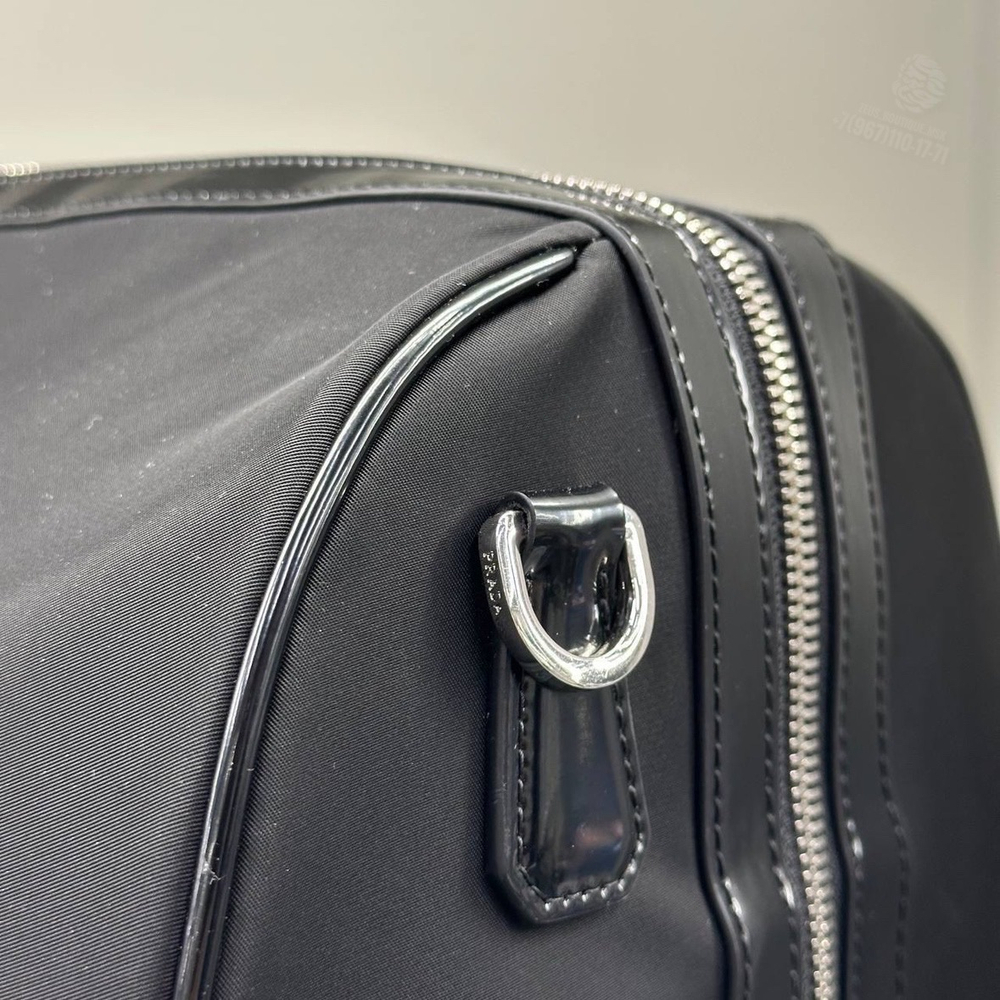 Дорожная сумка Prada