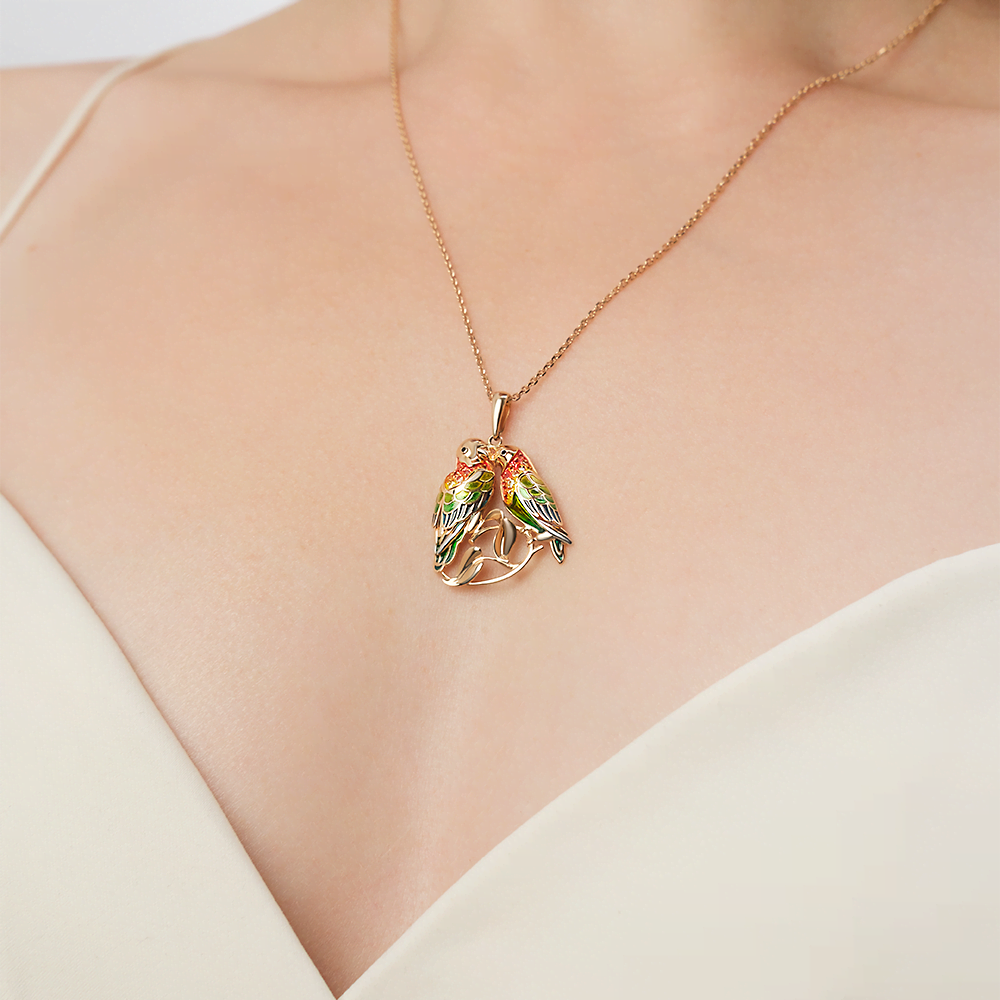 Подвеска «Попугаи Неразлучники» из красного золота с фианитами и эмалью