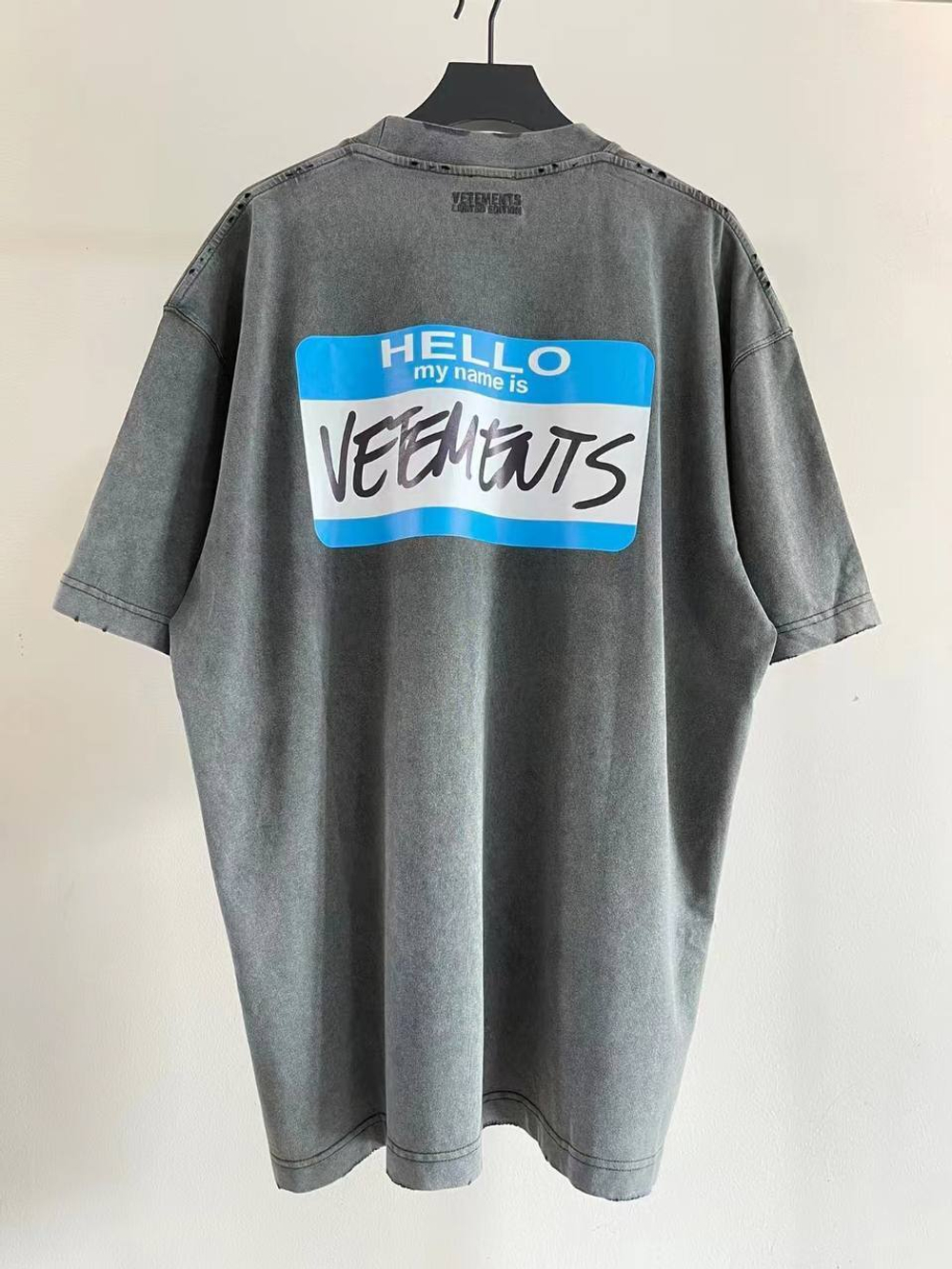 Футболка Vetements