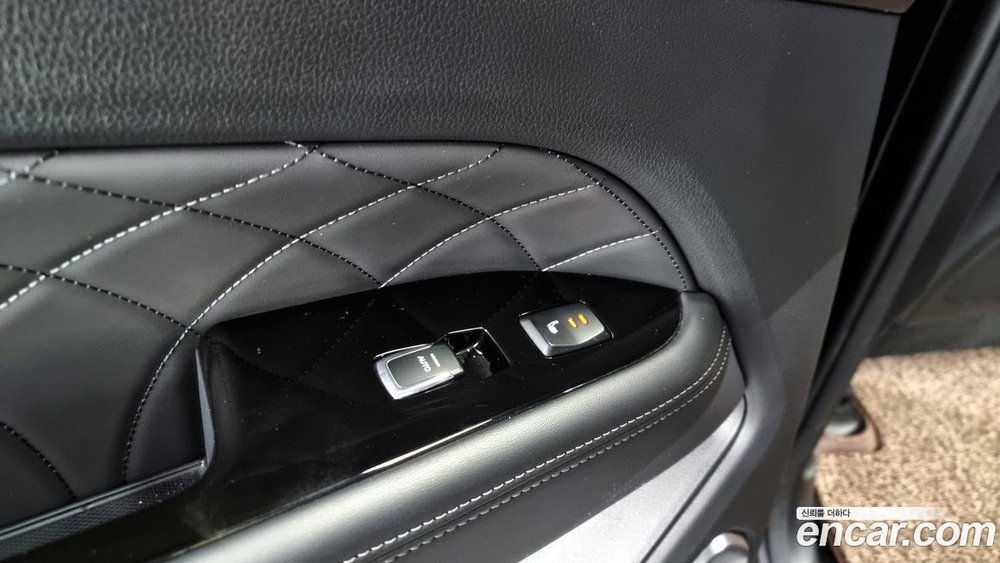 KG Mobility (Ssangyong) Rexton New 아레나 Дизель 2.2 4WD (05.2023)