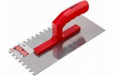 Гладилка из нерж.стали 280 х 130 мм  пластмас. ручка зуб 10 х 10 мм// Matrix 86783