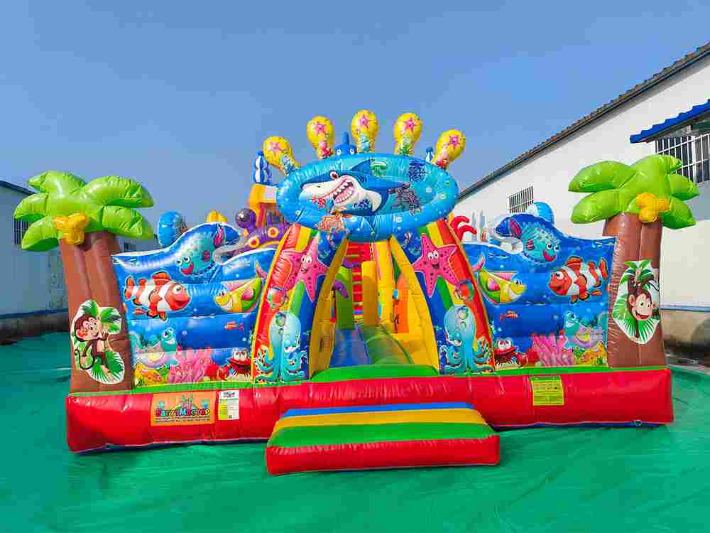 Коммерческий надувной батут «Морские приключения 2» 12*6*5 м