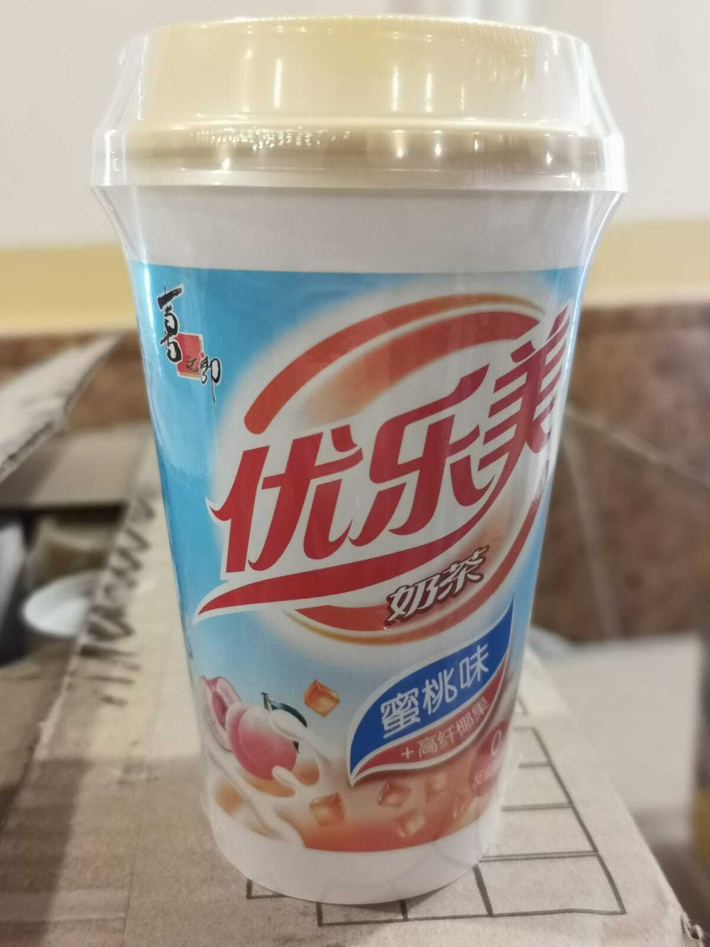 Молочный чaй Milk Tea со вкусом персика с фруктовым желе 80г.