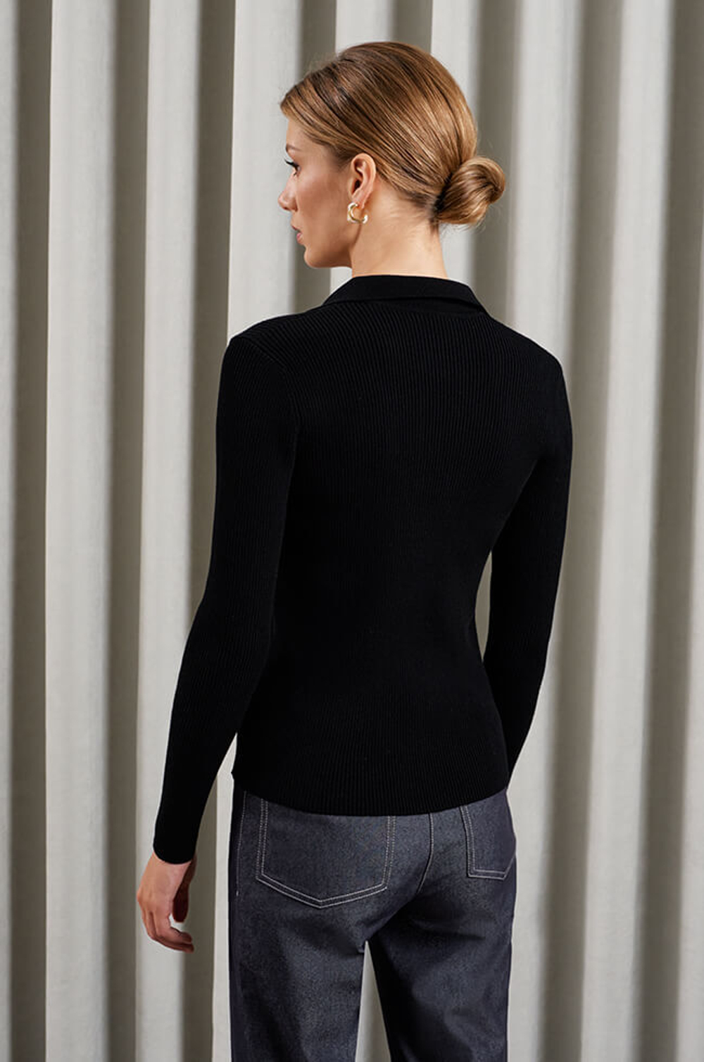 22947 Джемпер женский (черный)