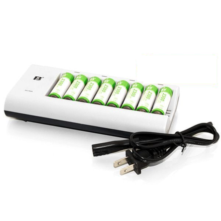 Зарядное устройство C808W на 8 аккумуляторов (АА/ААА)