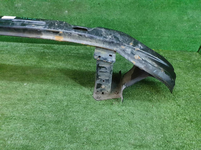 Усилитель передний Mercedes V W639 (2003-2014)