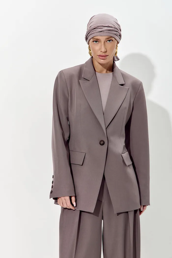 Приталенный пиджак "песочные часы" цвета тауп