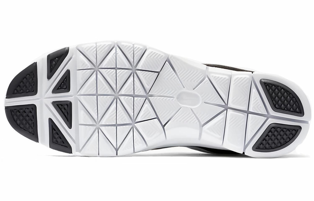Кроссовки Nike Flex Essential Tr (Женская размерная сетка)