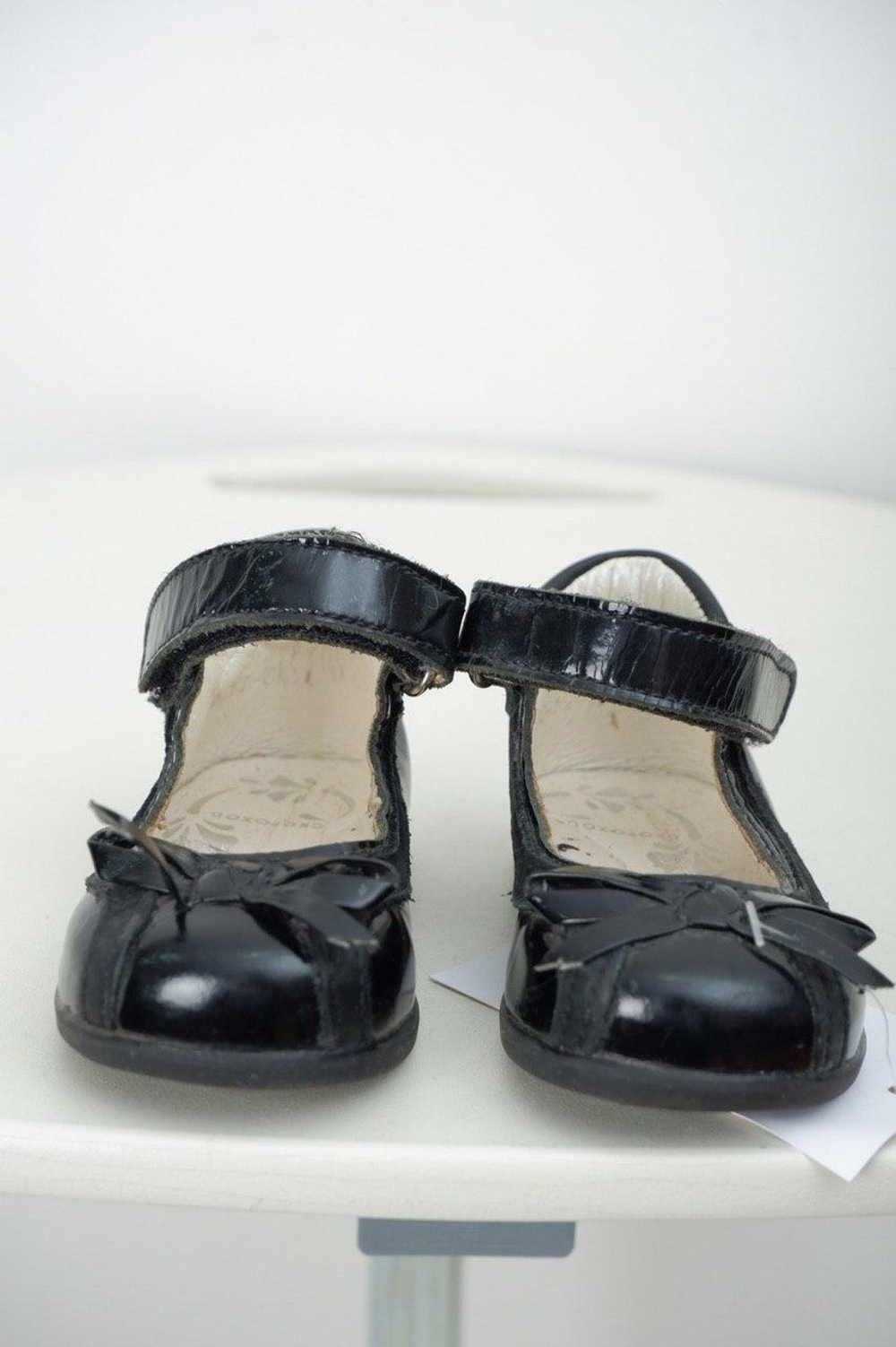 Туфли для малышки 19 размер