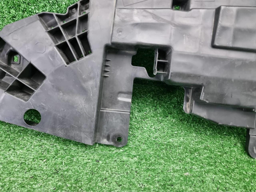 Пыльник переднего бампера Toyota Camry xv70 17-нв