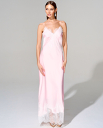 Платье-комбинация с отделкой французским кружевом