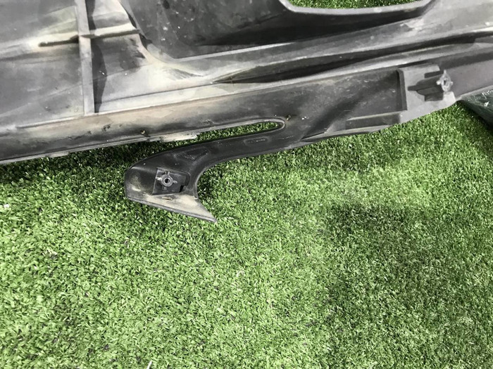 Решетка переднего бампера Toyota Camry xv70 (2017-2021)