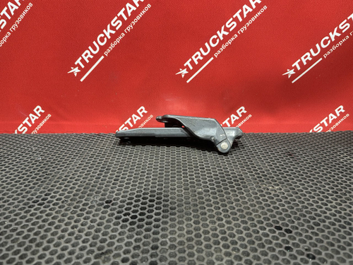 Петля подножки обслуживания правая