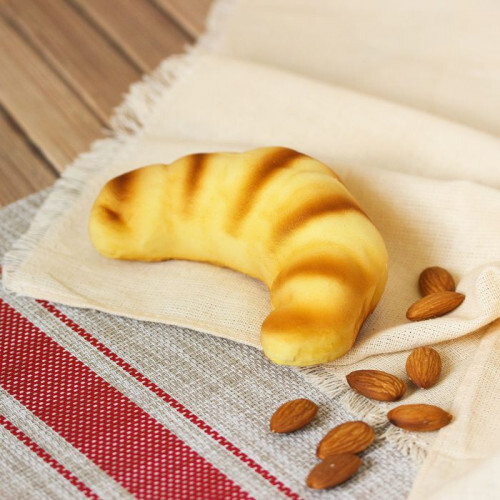 Муляж круассан