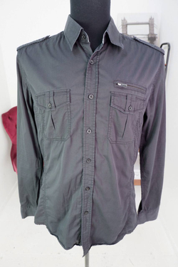 Рубашка Colin's приталенная, маркировка L, визуально на 50 размер