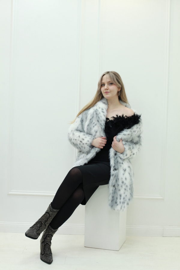 Шубка рысь, Италия