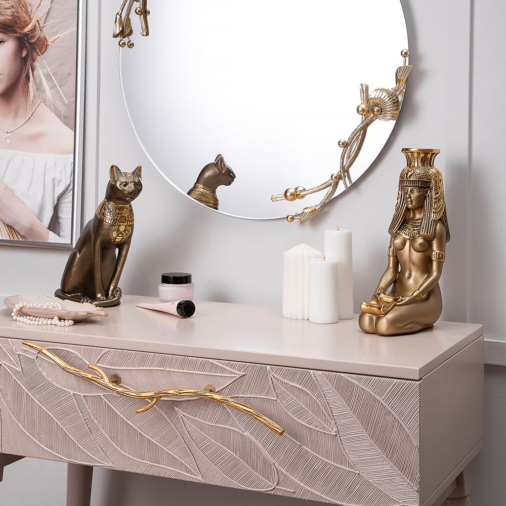 Девушка с папирусом Бронза